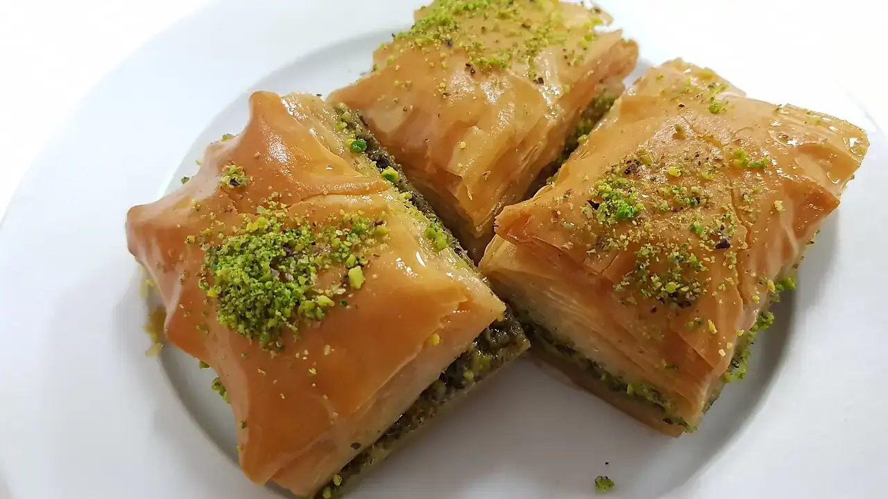 Pistachio baklava